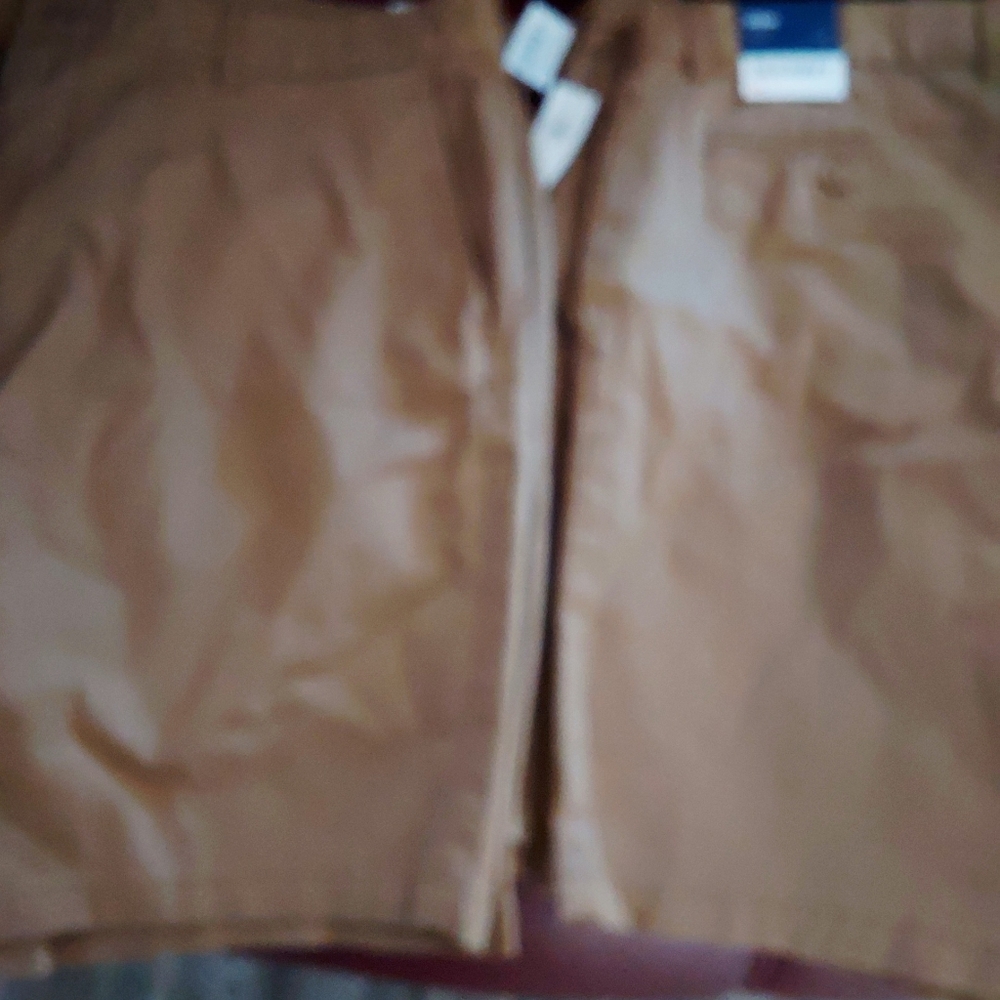 Old Navy Khaki/Brown Shorts, Sz 38 Slim $13 each NWT.  UNISEX